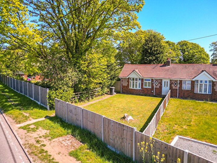 2 Bedroom Semi-Detached Bungalow For Sale In Hinckley Road, Wolvey, LE10