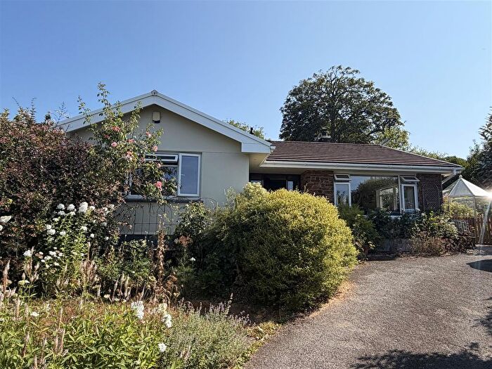 2 Bedroom Detached Bungalow For Sale In Reeds Park, Lostwithiel, PL22