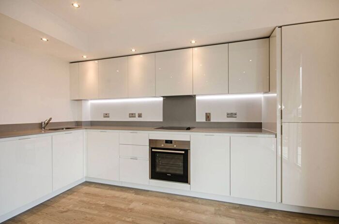 1 Bedroom Flat To Rent In Lyon Road, Harrow, HA1