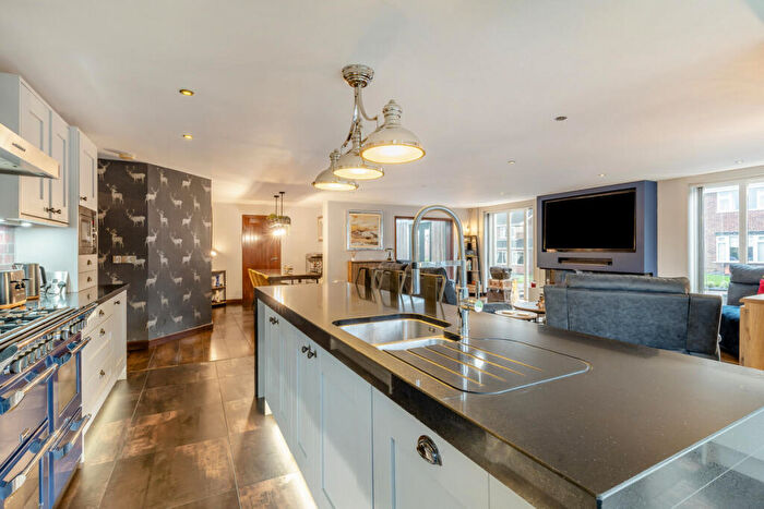 5 Bedroom Detached House For Sale In Woodland Views Marchington Uttoxeter, Staffordshire, ST14