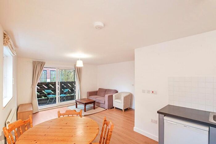 1 Bedroom Apartment To Rent In Sewardstone Road, London, E2