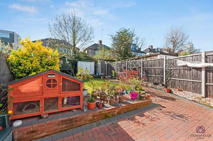 4 Bedroom Semi-Detached House To Rent In Thurlestone Avenue, London, N12