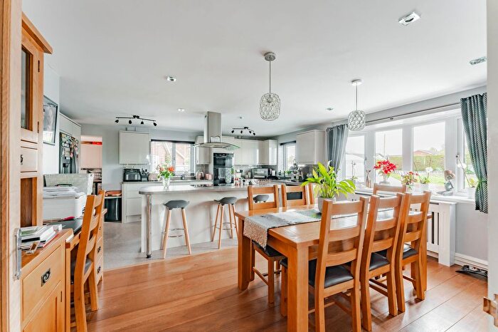 3 Bedroom Detached Bungalow For Sale In Amhurst Gardens, Belton, NR31