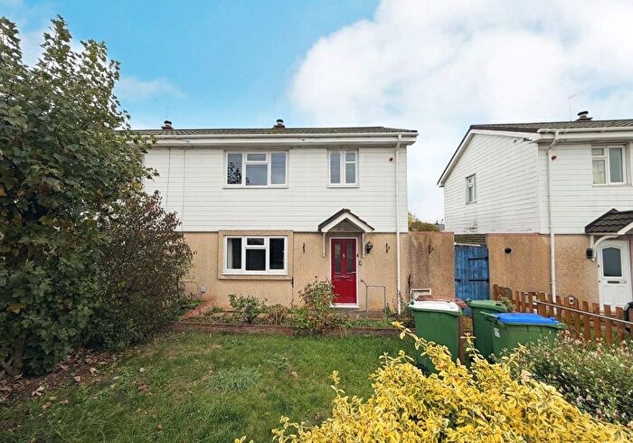 3 Bedroom Semi Detached House For Sale In Maiden Lane, Crayford, Dartford, Kent, DA1