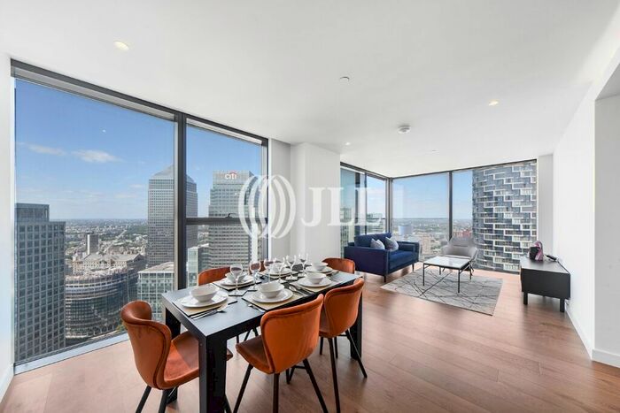 3 Bedroom Flat To Rent In Hampton Tower, Marsh Wall, E14