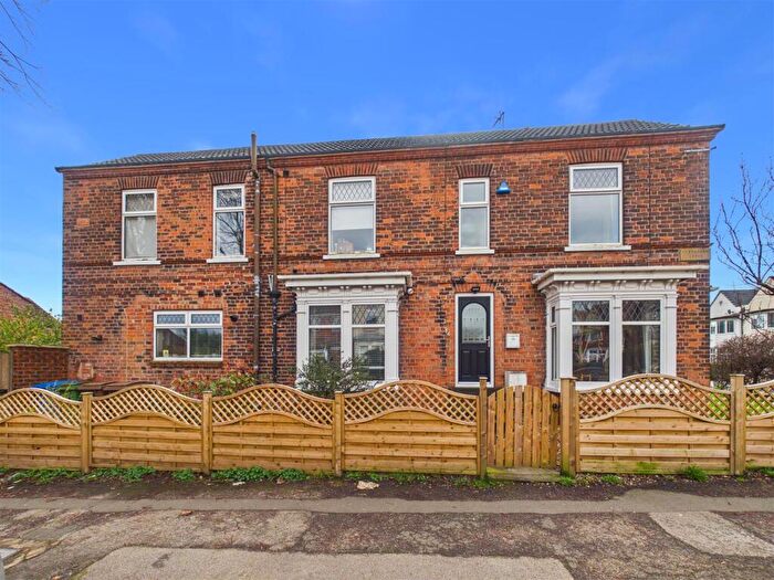 4 Bedroom End Of Terrace House For Sale In Westbourne Grove, Hessle, HU13