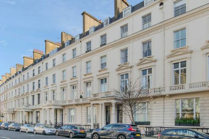 2 Bedroom Flat To Rent In Warrington Crescent, Maida Vale, London, W9
