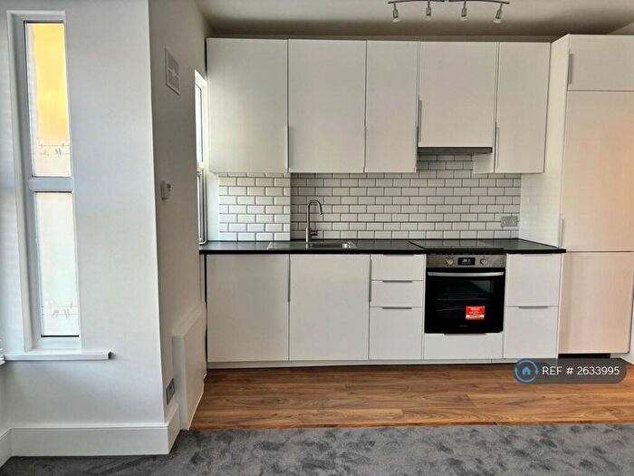 2 Bedroom Maisonette To Rent In Wolseley Road, Mitcham, CR4