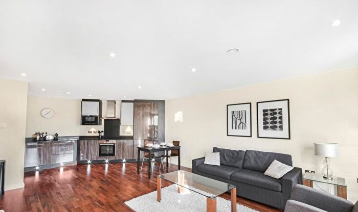 2 Bedroom Flat To Rent In Great Peter Street, Westminster, London, SW1P