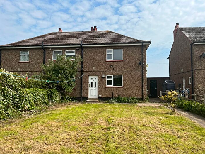 3 Bedroom Semi-detached House To Rent In Sea Dyke Way, Marshchapel, DN36