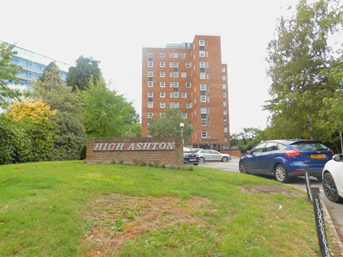 2 Bedroom Apartment To Rent In Kingston, KT2