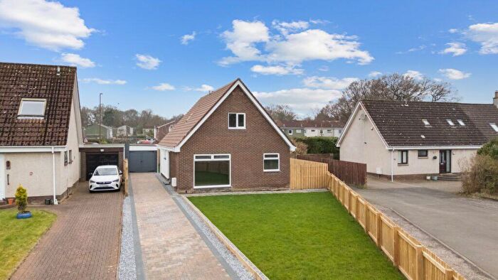 4 Bedroom Detached House For Sale In Ochiltree Court, Mid Calder, Livingston, EH53