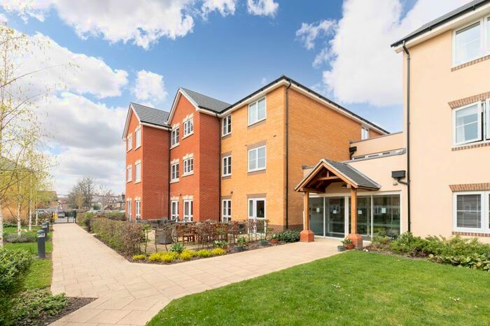 1 Bedroom Flat To Rent In Churchfield Road, Walton-On-Thames, KT12