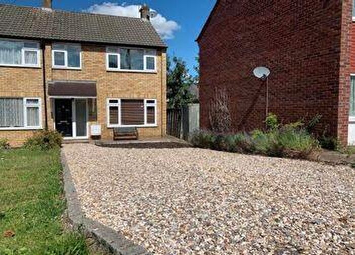 3 Bedroom Terraced House To Rent In Weydon Hill Close, Farnham, GU9