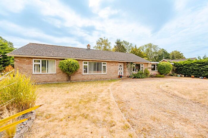 4 Bedroom Detached Bungalow For Sale In Aslacton Road, Forncett St. Peter, NR16