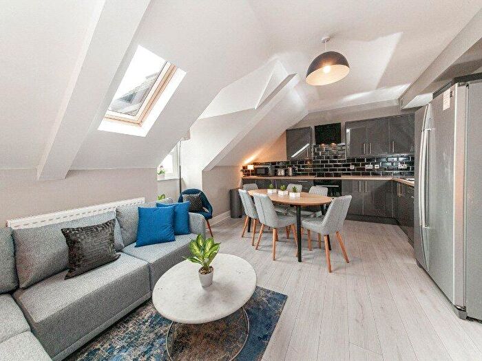 6 Bedroom Apartment To Rent In St. James House, - Portland Terrace, Newcastle Upon Tyne, NE2