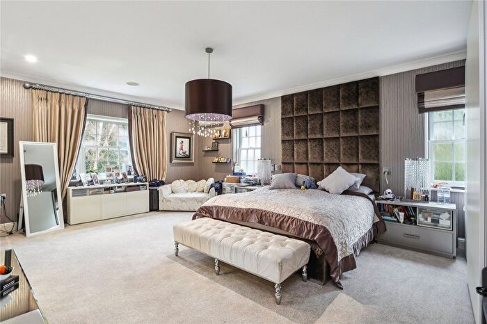 5 Bedroom Detached House For Sale In Burwood Road, Walton-On-Thames, KT12