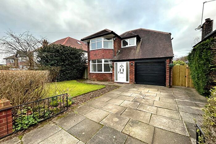 4 Bedroom Detached House For Sale In Craddock Road, Sale, M33