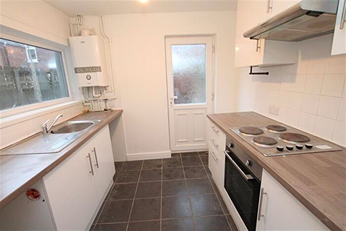 2 Bedroom Terraced House To Rent In Sandringham Villas, HU3