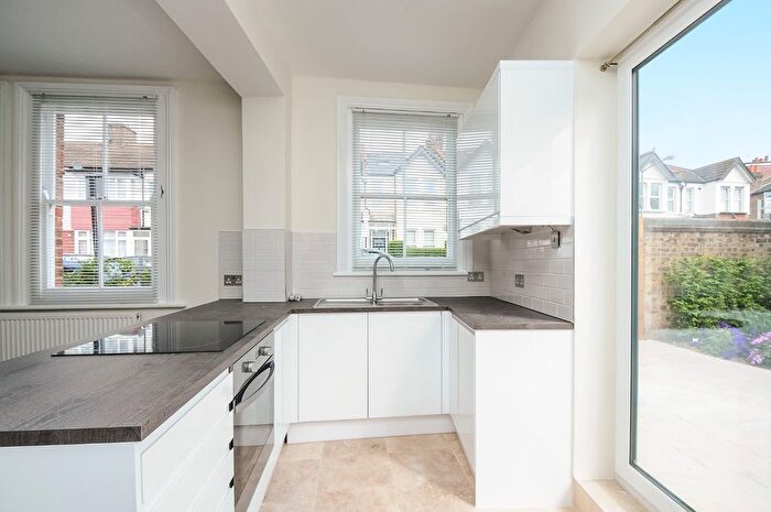 2 Bedroom Maisonette To Rent In Totterdown Street, London, SW17