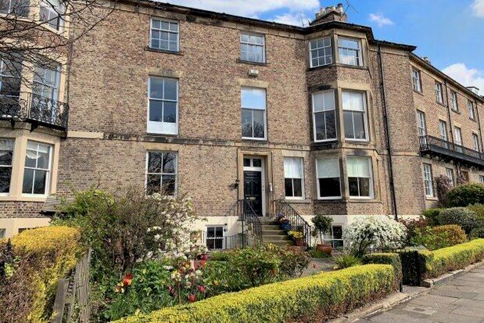 3 Bedroom Maisonette To Rent In Bath Terrace, North Shields, NE30