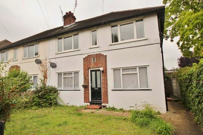 2 Bedroom Maisonette To Rent In St. Anthonys Avenue, Woodford Green, IG8