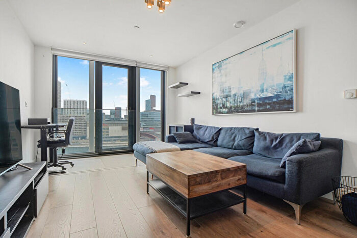 1 Bedroom Apartment To Rent In Stratosphere Tower, Stratford, E15