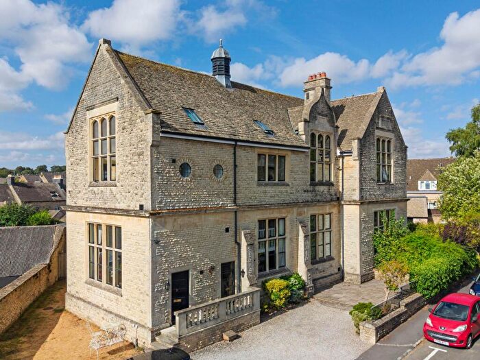 2 Bedroom Apartment For Sale In Union Street, Stow On The Wold, GL54
