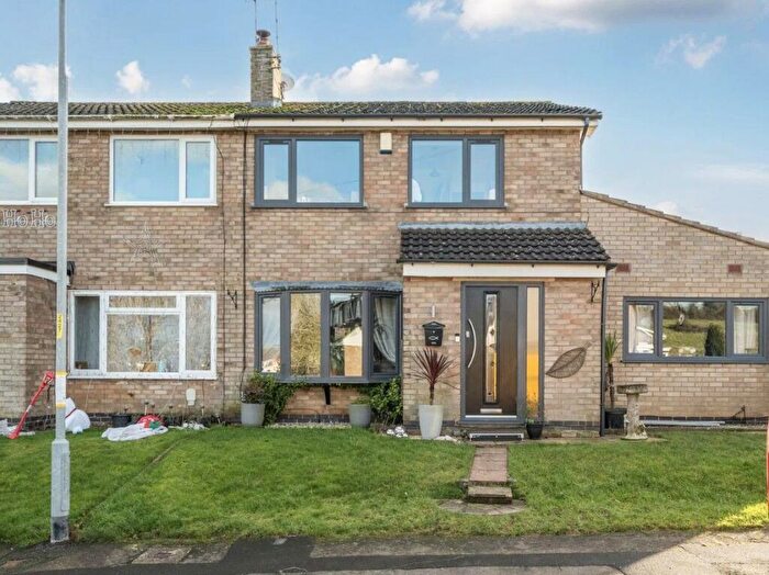 4 Bedroom Semi-Detached House For Sale In Hudson Close, Oakham, LE15