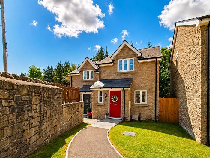 2 Bedroom Semi-detached House For Sale In Harpers Close, Coalway, GL16