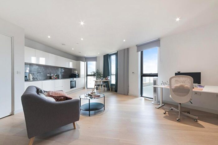 Studio For Sale In Cutter House, Royal Wharf, E16