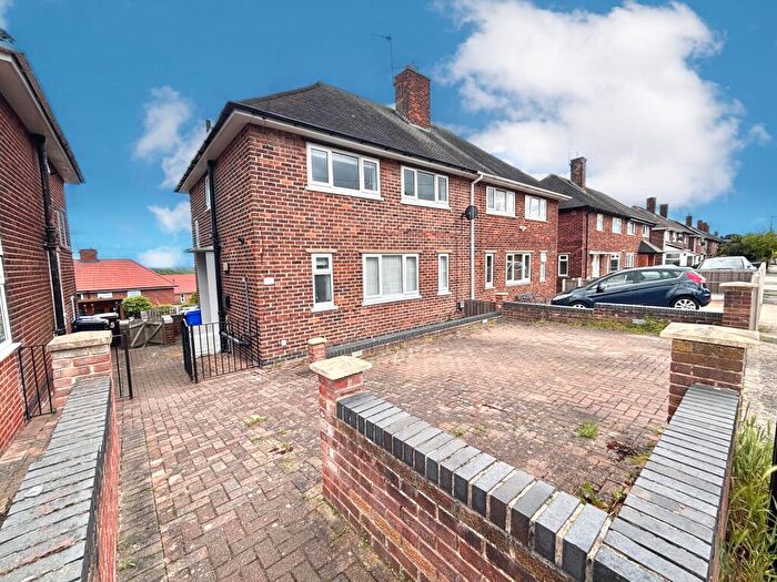 3 Bedroom Semi-Detached House To Rent In Cotleigh Avenue, Hackenthorpe, Sheffield, S12