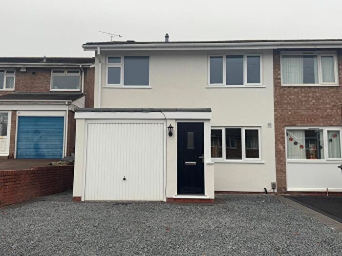 3 Bedroom House To Rent In Merton Close, Kidderminster, DY10