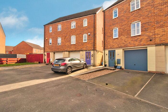 3 Bedroom Semi-Detached House For Sale In Lysaght Circle, Newport, NP19