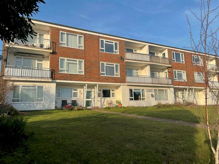 2 Bedroom Flat To Rent In Cooden Drive, Bexhill-On-Sea, TN39