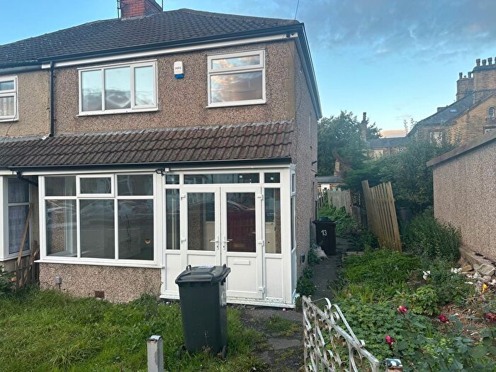 3 Bedroom Semi-Detached House To Rent In Hilton Road, Shipley, West Yorkshire, BD18