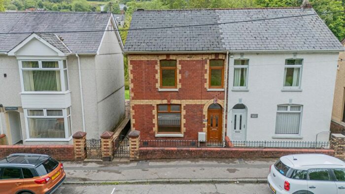 3 Bedroom Semi Detached House For Sale In Limekiln Road, Pontnewynydd, NP4