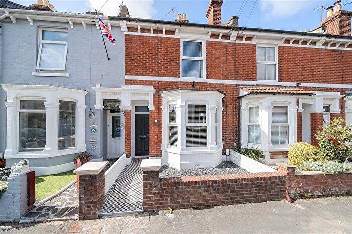 3 Bedroom Terraced House For Sale In Kings Road, Gosport, PO12