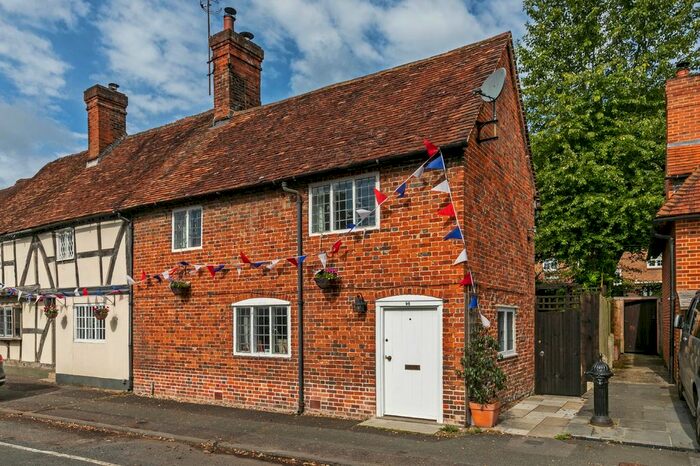 3 Bedroom End Of Terrace House For Sale In Main Road, Hursley, Winchester, SO21