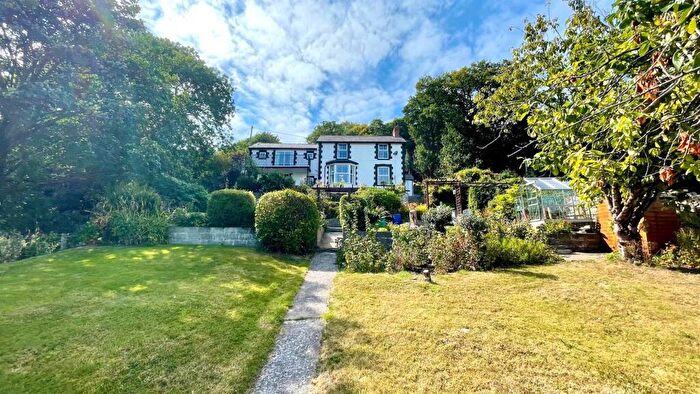 5 Bedroom Detached House For Sale In Llangwstenin, Llandudno Junction, LL31