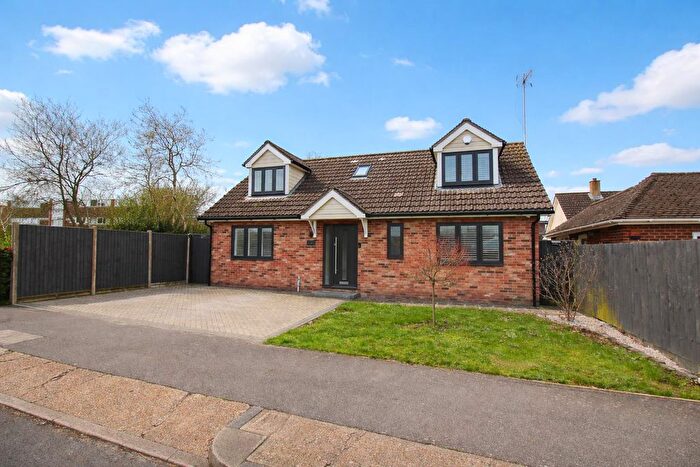 3 Bedroom Detached Bungalow For Sale In Brook Lane Field, Harlow, CM18