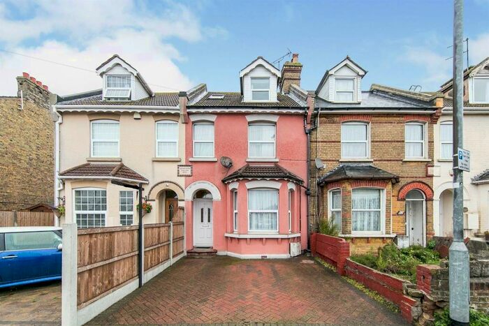 4 Bedroom Terraced House To Rent In Rosemary Road West, Clacton-On-Sea, CO15