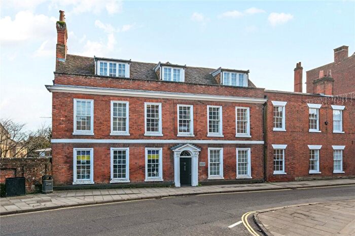 2 Bedroom Apartment To Rent In The Old Presbytery, Jewry Street, Winchester, SO23
