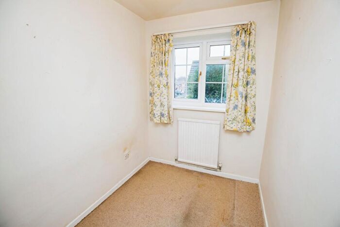 3 Bedroom Bungalow For Sale In Maple Close, Gresford, Wrexham, LL12