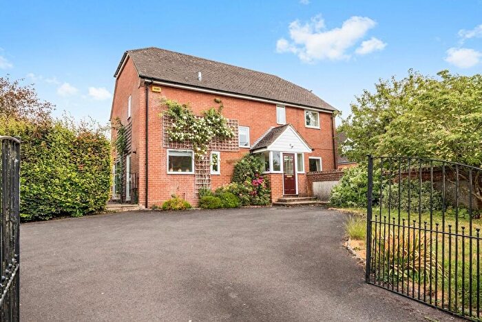 4 Bedroom Detached House For Sale In High Street, Porton, SP4