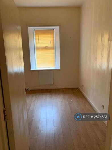 1 Bedroom Flat To Rent In Hillfoot Street, Dunoon, PA23