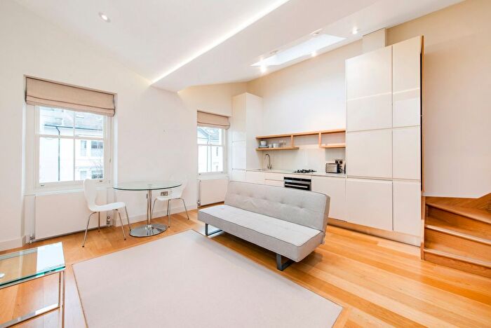 1 Bedroom Flat To Rent In Portland Road, Holland Park, London, W11
