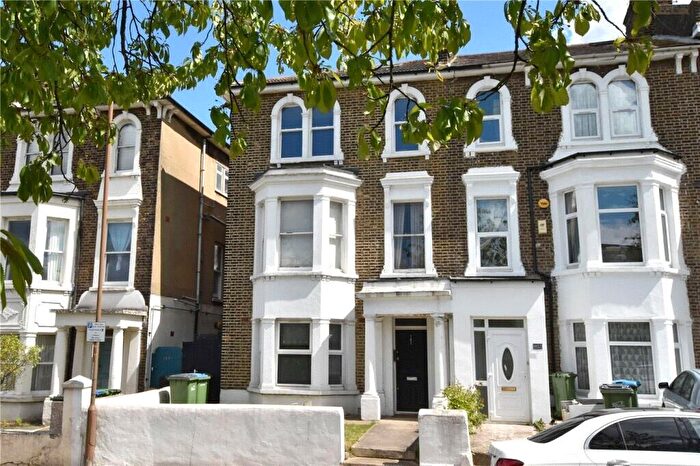 1 Bedroom Apartment For Sale In Charlton Church Lane, Charlton, SE7