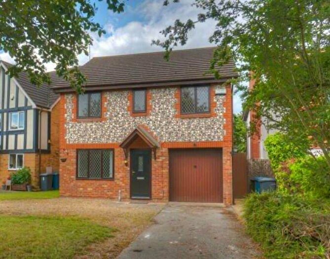 4 Bedroom Detached House To Rent In Tilberthwaite Close, Gamston, Nottingham, Nottinghamshire, NG2
