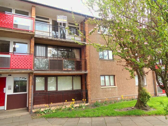 2 Bedroom Flat To Rent In Leven Road, Kennoway, Fife, KY8